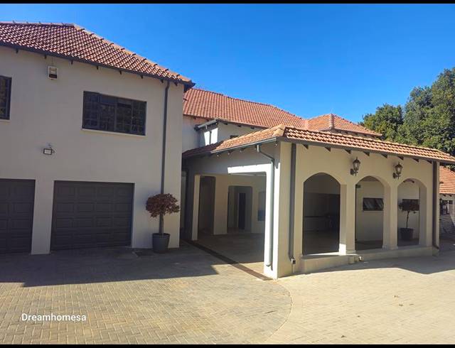 5 BEDROOM PROPERTY TO RENT IN HOUGHTON ESTATE